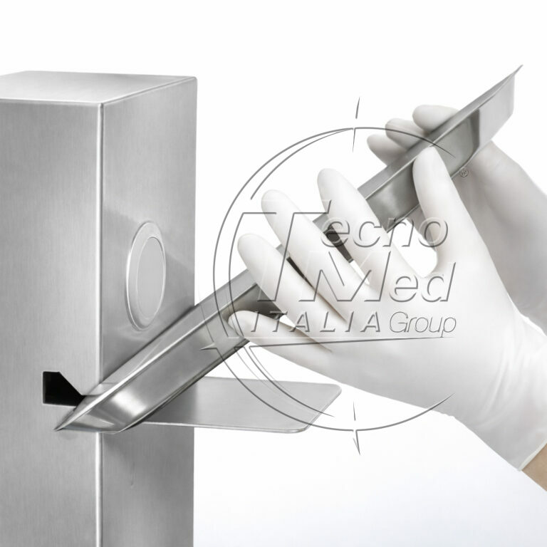 Kit ripiani estraibili Easy Tray 415×300×20mm con 5 tray portastrumenti per organizzare carrelli medicali in modo efficiente. Easy Tray kit 5 trays 465×315×20mm